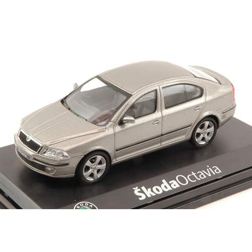 SKODA OCTAVIA 2004 CAPPUCCINO BEIGE METALLIC 1:43 Abrex Auto Stradali Modellino