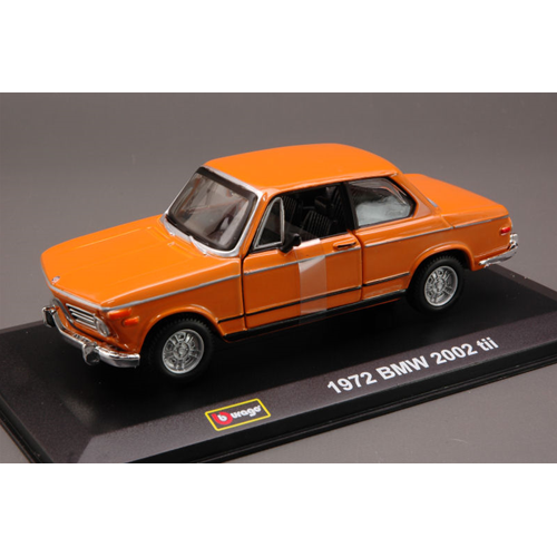 BMW 2002 TII ORANGE 1:32 Burago Auto Stradali Modellino