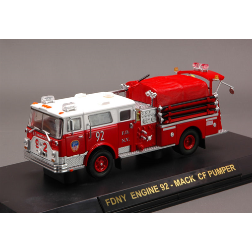 FDNY ENGINE 92 MACK OF PUMPER 1:64 Code3 Pompieri Modellino