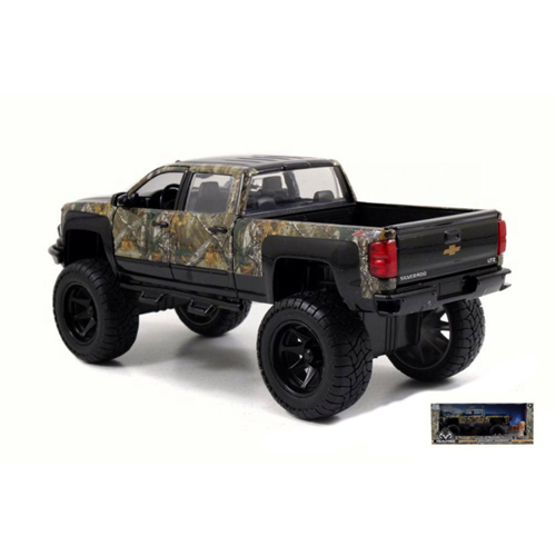 REALTREE CHEVY SILVERADO 2014 WITH DOG CAMOUFLAGE DESIGN 1:24 Jada Toys Auto Stradali Modellino