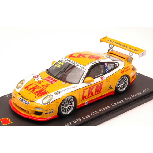 PORSCHE 997 GT3 N.22 WINNER CARRERA CUP MACAU 2013 E.BAMBER 1:43 Spark Model Auto Competizione Modellino