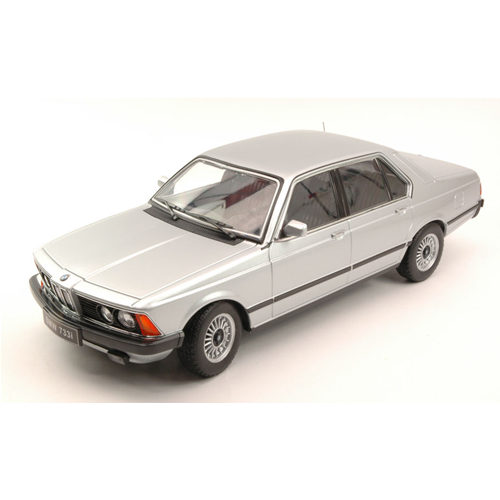 BMW 733i E23 1977 SILVER 1:18 KK Scale Auto Stradali Modellino