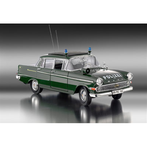 OPEL KAPITAN POLIZEI 1961 GREEN 1:18 Revell Forze dell'Ordine Modellino