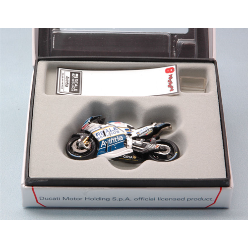 DUCATI GP 16 HECTOR BARBERA 2016 N.8 QATAR GP 1:43 Spark Model Moto Modellino