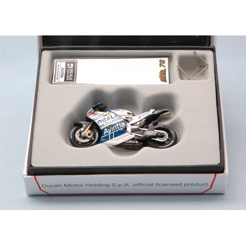 DUCATI GP15 LORIS BAZ 2017 N.76 QATAR GP 1:43 Spark Model Moto Modellino