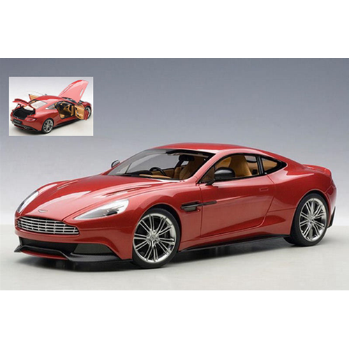 ASTON MARTIN VANQUISH 2015 RED 1:18  AutoArt Auto Stradali Modellino