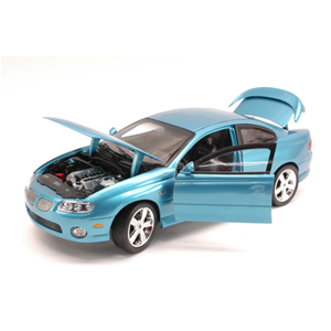 PONTIAC GTO COUPE' 2004 METALLIC BLUE 1:18 Auto World Auto Stradali Modellino