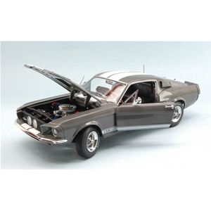 SHELBY MUSTANG GT-350 1967 MOUSE-GREY WITH WHITE STRIPES 1:18 Auto World Auto Stradali Modellino