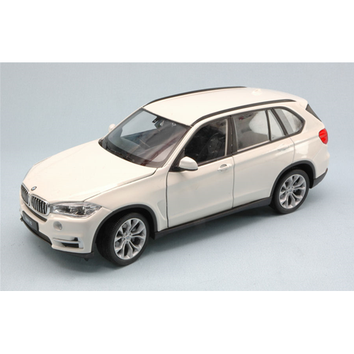 BMW X5 (F15) 3rd GENERATION 2013 WHITE 1:24 Welly Auto Stradali Modellino