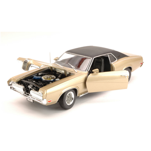 MERCURY COUGAR XR 7 1970 GOLD 1:18 Welly Auto Stradali Modellino
