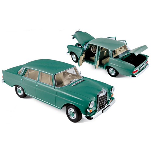 MERCEDES 200 1966 GREEN 1:18 Norev Auto Stradali Modellino