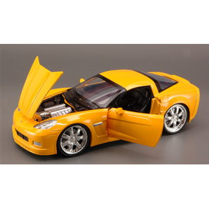 CHEVROLET CORVETTE GRAND SPORT 2011 YELLOW 1:24 New Ray Auto Stradali Modellino