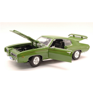 PONTIAC GTO JUDGE 1969 GREEN 1:18 MotorMax Auto Stradali Modellino
