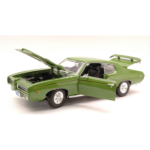 PONTIAC GTO JUDGE 1969 GREEN 1:18 MotorMax Auto Stradali Modellino