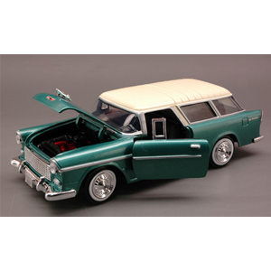 CHEVY BEL AIR NOMAD 1955 GREEN METALLIC/IVORY 1:24 MotorMax Auto Stradali Modellino