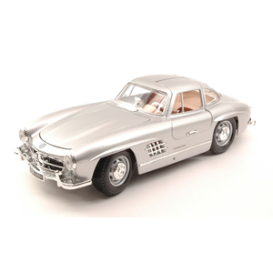 MERCEDES 300 SL 1954 SILVER 1:18 Burago Auto Stradali Modellino