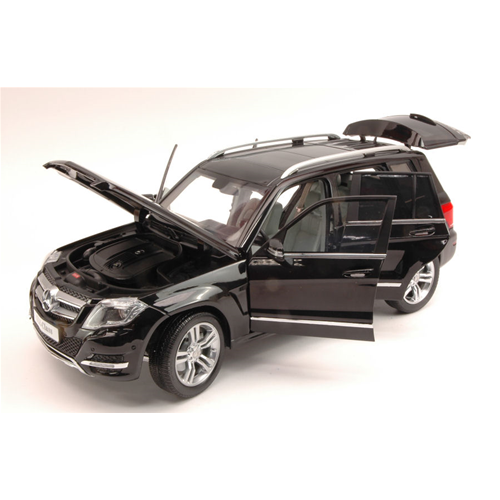 MERCEDES GLK 300 4MATIC 2013 BLACK GT EDITION 1:18 Welly Auto Stradali Modellino