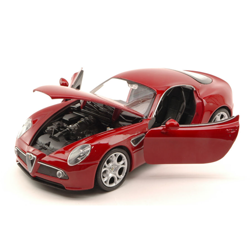 ALFA ROMEO 8C 2006 RED 1:24 Welly Auto Stradali Modellino