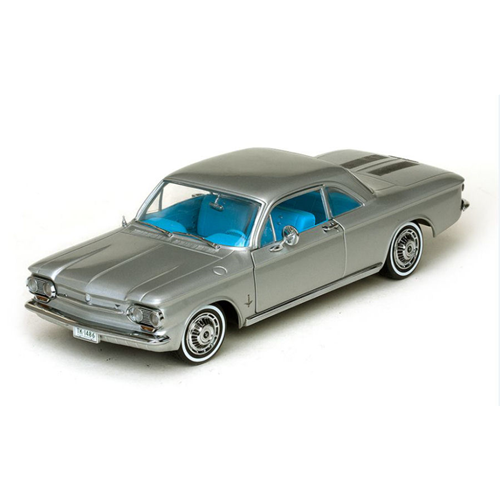 CHEVROLET CORVAIR COUPE' 1963 SATIN SILVER 1:18 SunStar Auto Stradali Modellino