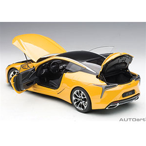 LEXUS LC500 2016 METALLIC YELLOW 1:18 AutoArt Auto Stradali Modellino