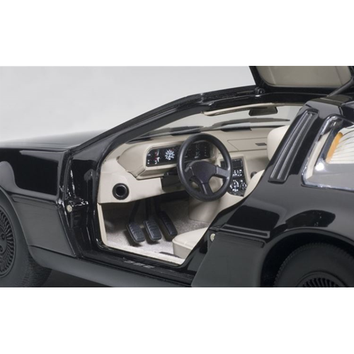 DE LOREAN DMC-12 1981 METALLIC BLACK 1:18 AutoArt Auto Stradali Modellino