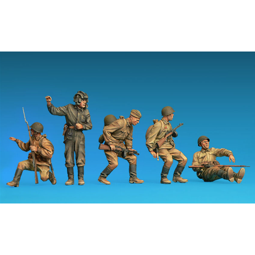 SOVIET SOLDIERS RIDERS KIT 1:35 Miniart Kit Figure Militari Modellino