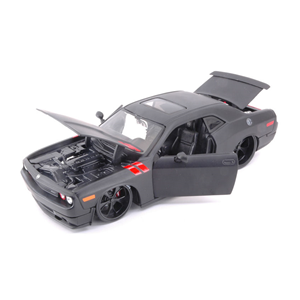 DODGE CHALLENGER SRT8 COUPE CUSTOM 2008 MATT BLACK 1:24 Maisto Auto Stradali Modellino