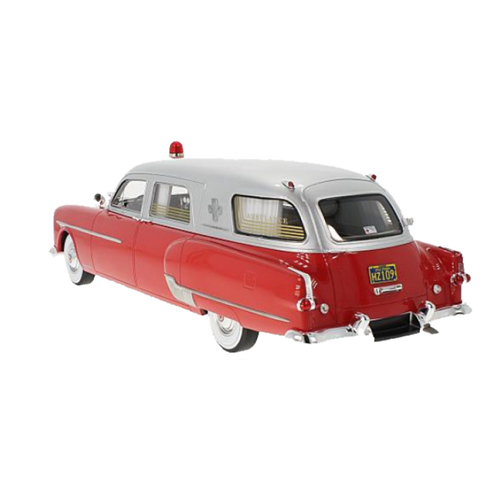 PACKARD HENNEY AMBULANCE 1952 BoS Models 1:18 Bos Model Ambulanze Modellino