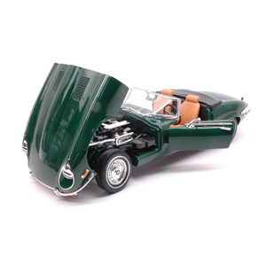 JAGUAR E-TYPE 1971 GREEN 1:18 Lucky Die Cast Auto Stradali Modellino