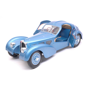 BUGATTI ATLANTIC SC 1937 LIGHT BLUE METALLIC 1:18 Solido Auto d'Epoca Modellino