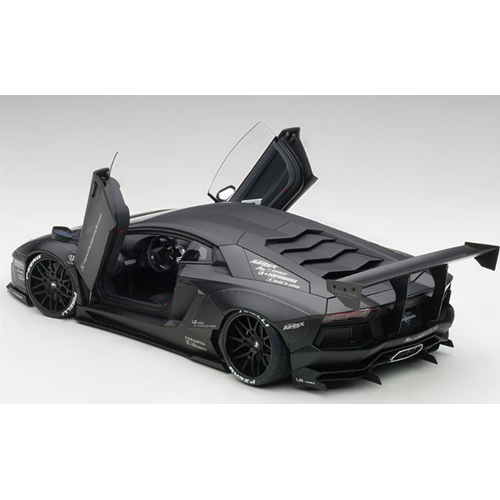 LIBERTY WALK LAMBORGHINI AVENTADOR MATT 2017 BLACK 1:18 AutoArt Movie Modellino