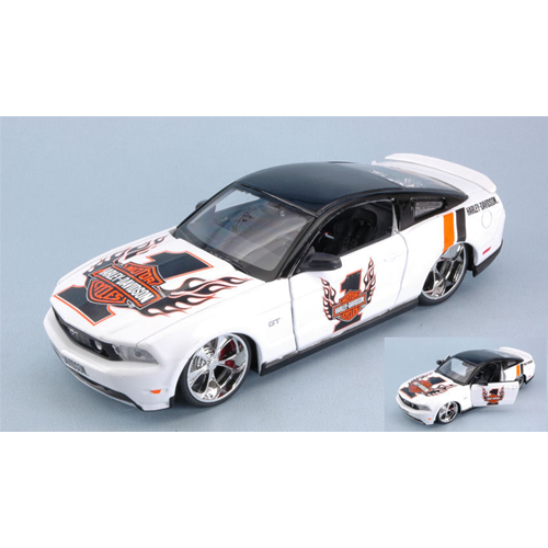 FORD MUSTANG GT 2011 HARLEY DAVIDSON WHITE/BLACK 1:24 Maisto Tuning Modellino