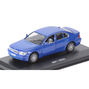 BMW 7 SERIES 2002 BLUE 1:43 Edison Giocattoli Auto Stradali Modellino
