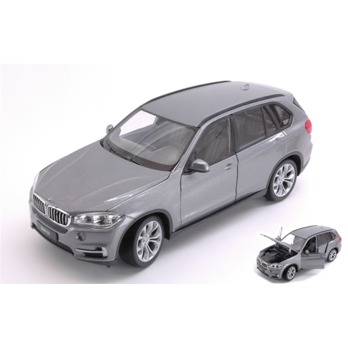 BMW X5 2015 GREY 1:24-27 Welly Auto Stradali Modellino