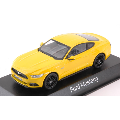 FORD MUSTANG FASTBACK 2015 YELLOW 1:43 Norev Auto Stradali Modellino