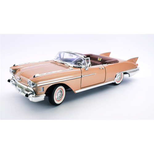 CADILLAC ELDORADO BIARRITZ 1958 GOLD 1:18 Lucky Die Cast Auto Stradali Modellino