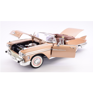 CADILLAC ELDORADO BIARRITZ 1958 GOLD 1:18 Lucky Die Cast Auto Stradali Modellino