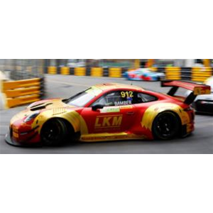 PORSCHE 911 GT3 N.912 FIA GT WORLD CUP MACAU 2018 EARL BAMBER 1:18 Spark Model Auto Competizione Modellino
