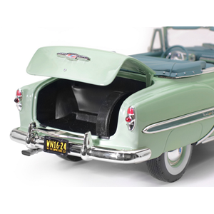 CHEVROLET BEL AIR CONVERTIBLE 1953 LIGHT GREEN 1:18 SunStar Auto Stradali Modellino
