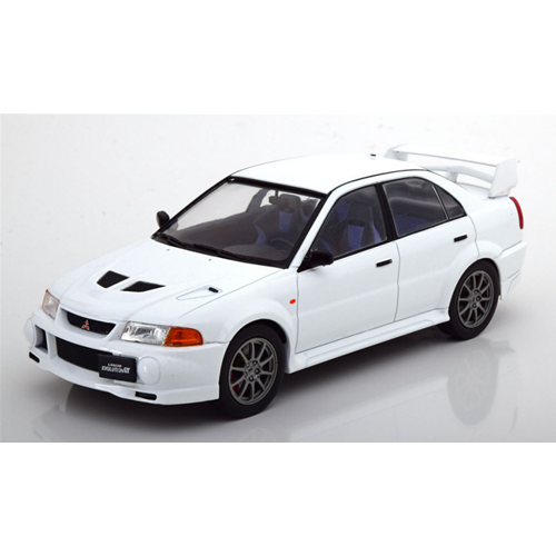 MITSUBISHI LANCER RS EVO V 1998 WHITE 1:18 Ixo Model Auto Rally Modellino