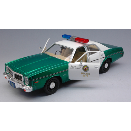 DODGE MONACO METROPOLITAN POLICE THE TERMINATOR 1984 GREEN/WHITE 1:24 Greenlight Movie Modellino