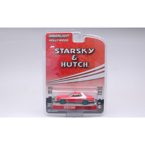 FORD GRAN TORINO 1976 STARSKY & HUTCH DIRTY VERSION GREEN WHEELS 1:64 Greenlight Movie Modellino