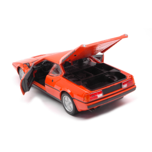 BMW M1 1987 ORANGE 1:24 Welly Auto Stradali Modellino
