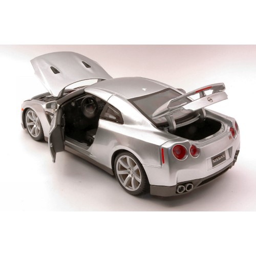 NISSAN GTR 2009 SILVER 1:18 Burago Auto Stradali Modellino