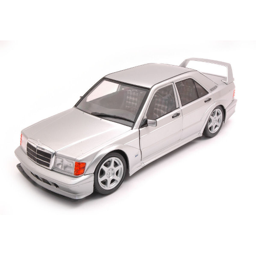 MERCEDES 190 EVO II (W201) 1990 ASTRAL SILVER 1:18 Solido Auto Stradali Modellino