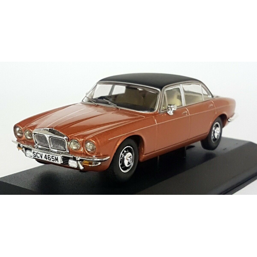 DAIMLER SOVEREIGN SERIES 2 DOUBLE SIX VANDEN PLAS CORAL 1:43 Vanguards Auto Stradali Modellino