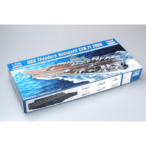 NAVE USS T.ROOSEVELT KIT 1:700 Trumpeter Kit Navi Modellino