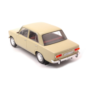 LADA 1200 (FIAT 124) 1970 YELLOW 1:24 Whitebox Auto Stradali Modellino