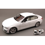 BMW 335I 2006 WHITE 1:18 Welly Auto Stradali Modellino