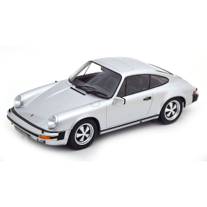 PORSCHE 911 CARRERA 3.0 COUPE' 1977 SILVER 1:18 KK Scale Auto Stradali Modellino